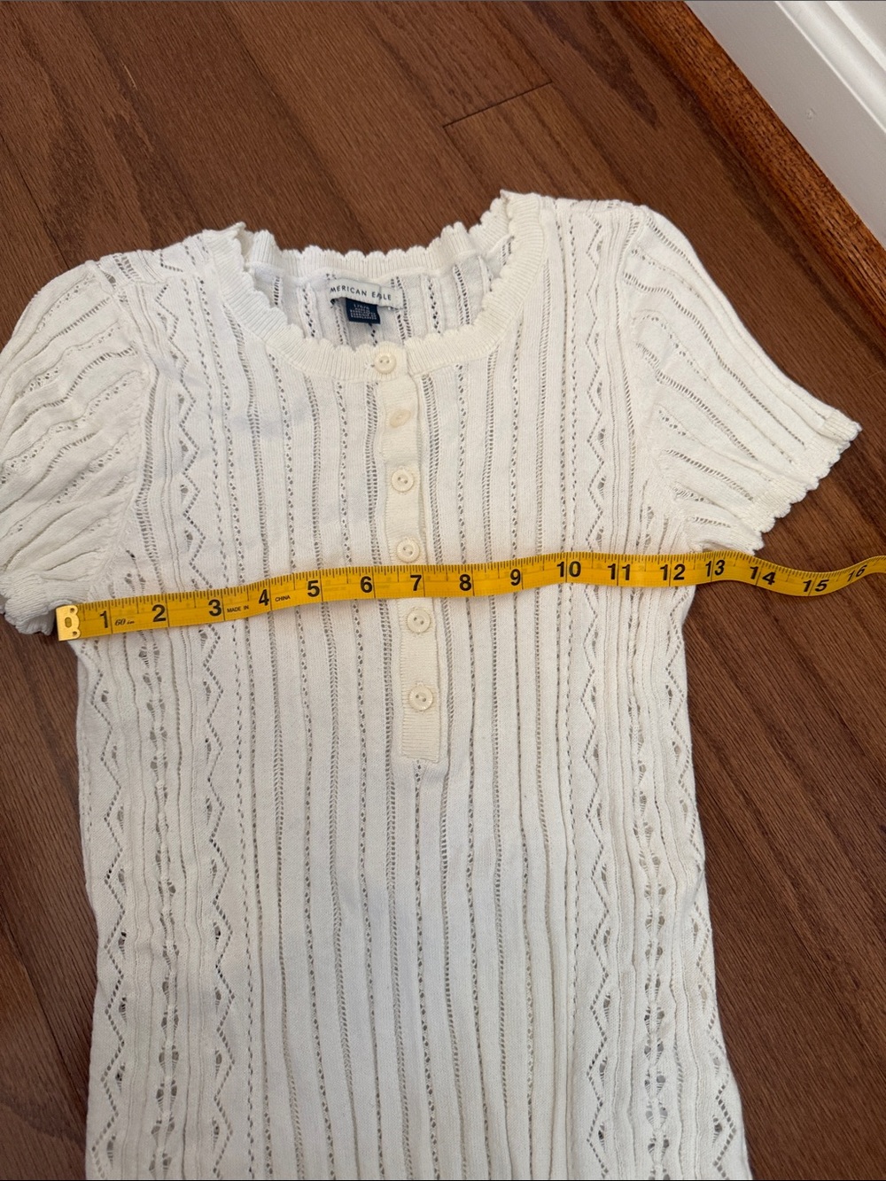 Coquette Cottagecore American Eagle Cream Knit Short Sleeve Stretch Henley - Picture 3 of 3